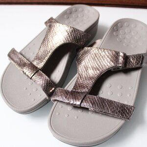 Vionic Sandals Womens Size 8 Ellie T Strap Slides Metallic Snake Pattern NWOT